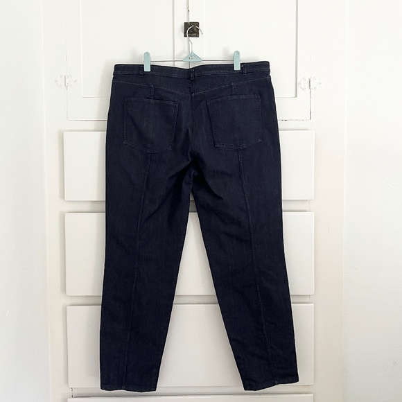 St. John Dark Wash Straight Leg Jeans Size 16 - Picture 4 of 7